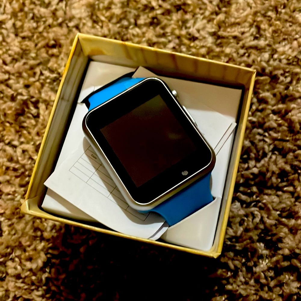 Smart Watch with Bluetooth connectivity